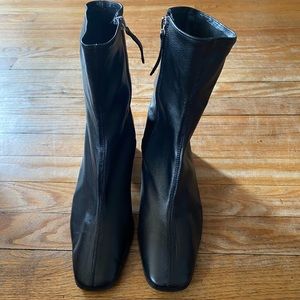 Zara leather boots worn once in excellent condition